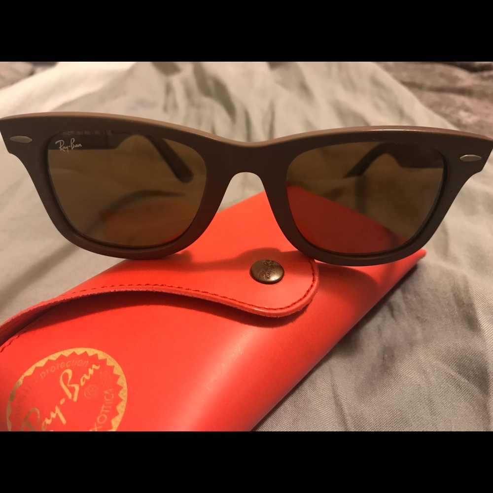 Authentic pre-owned Ray-Ban
